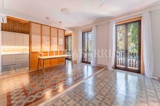 Pis a Dreta de lEixample. Elegante piso a estrenar en el quadrat d'or