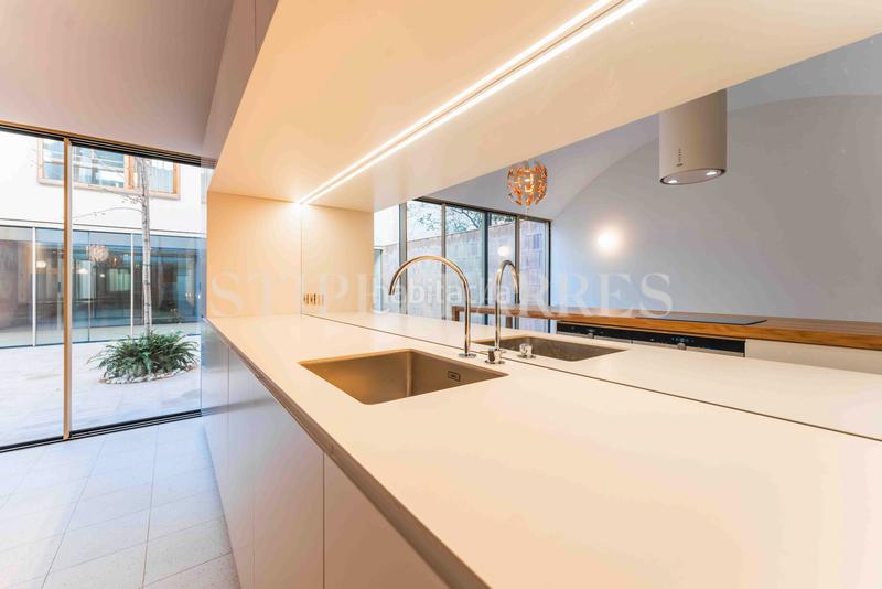 Foto cd0439c0-90c1-4ffa-beed-db75a1009371. Casa in Centre - Estació Sant Cugat del Vallès