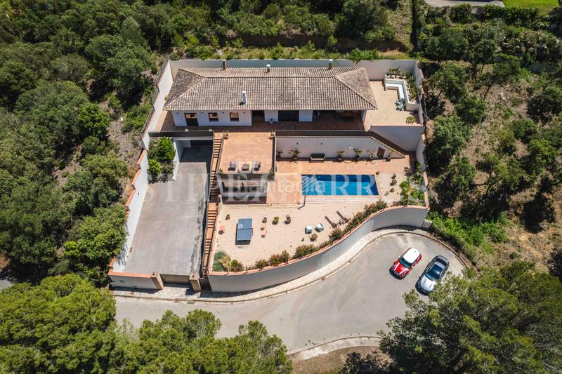 Foto d435e820-ce9e-49fd-bd26-41e2a3698749. Xalet amb aparcament piscina a Fornells-Aiguablava Begur