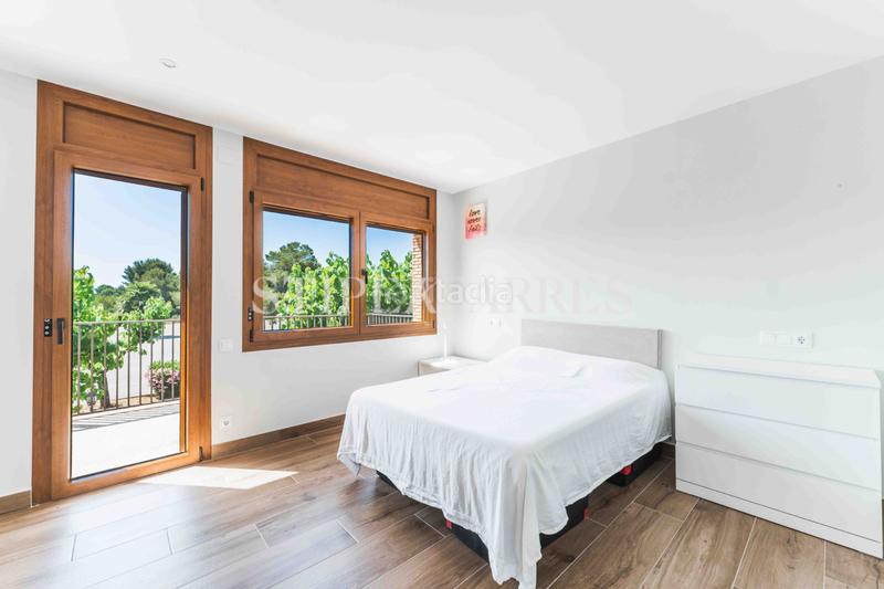 Foto 4ac68d9e-6d9d-4062-815f-55b360d5f86e. Chalet con camino riscaldamento parcheggio piscina in Salou
