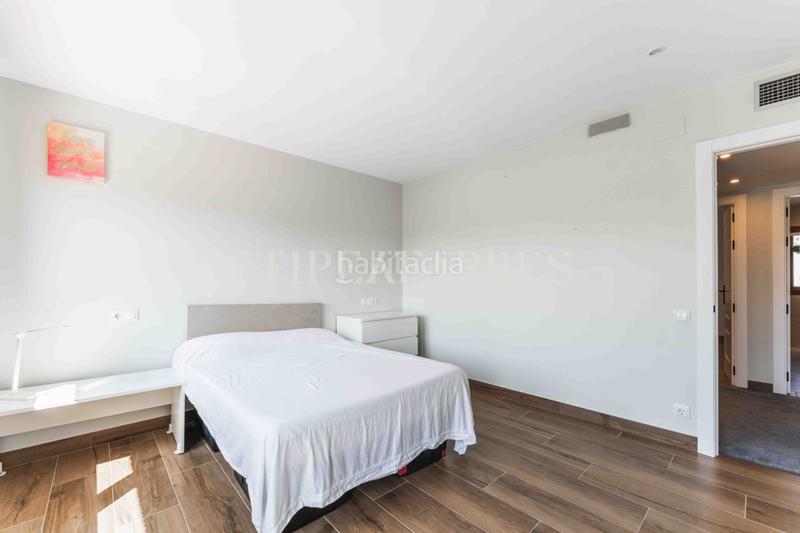 Foto d6958f46-1a84-4c4e-a309-6b2af22712b3. Chalet con camino riscaldamento parcheggio piscina in Salou