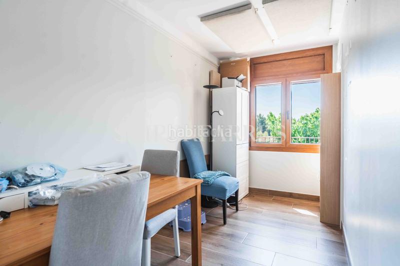 Foto f9b93a64-3bb5-4828-a40d-f5f2513f2ab1. Chalet con camino riscaldamento parcheggio piscina in Salou