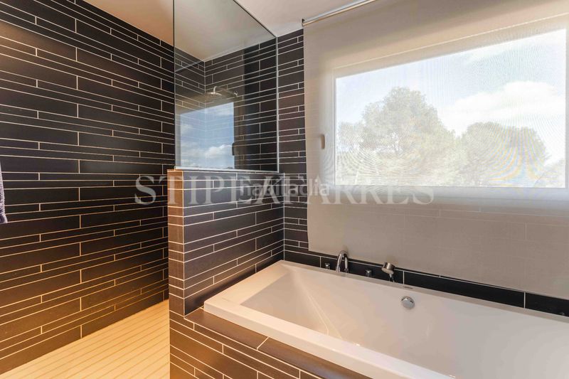 Foto ac4e5e85-121e-4b89-87d2-1f4341428e6b. Location maison avec chauffage parking piscine dans Papiol (El)