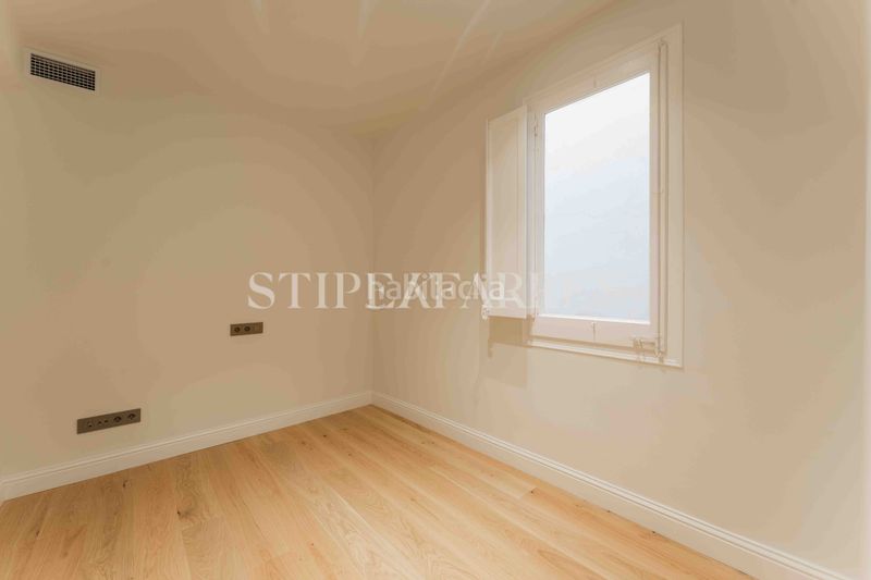 Foto 5c0ba8db-ec1f-4241-a52e-cd8679aa0f98. Piso en Dreta de l´Eixample Barcelona