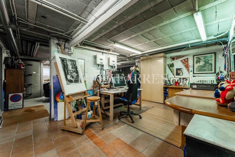 Foto c35c4c96-8d67-4950-b149-756f7f4d49e1. Casa amb calefacció aparcament piscina a La Salut Barcelona