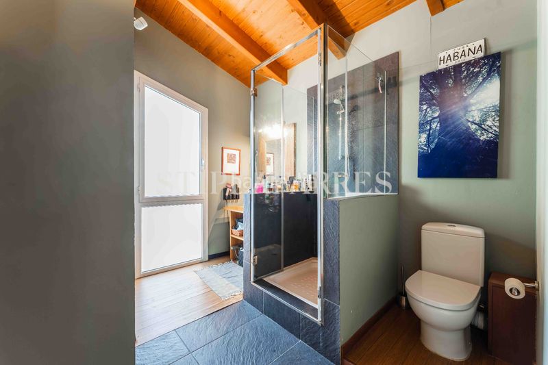 Foto c64456f8-cd64-42ac-be18-417965859da3. Casa amb calefacció aparcament piscina a La Salut Barcelona