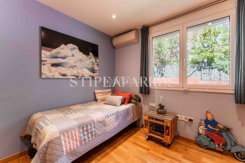 Foto de2ecf7a-d261-4516-a5cc-e2e57a5641b0. Casa amb calefacció aparcament piscina a La Salut Barcelona