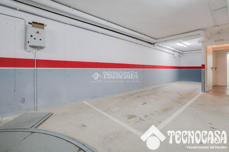 Foto 17871cb3-46b1-4a93-960e-7f14c5aa4aff. Pis amb calefacció aparcament a Baix Guinardó Barcelona