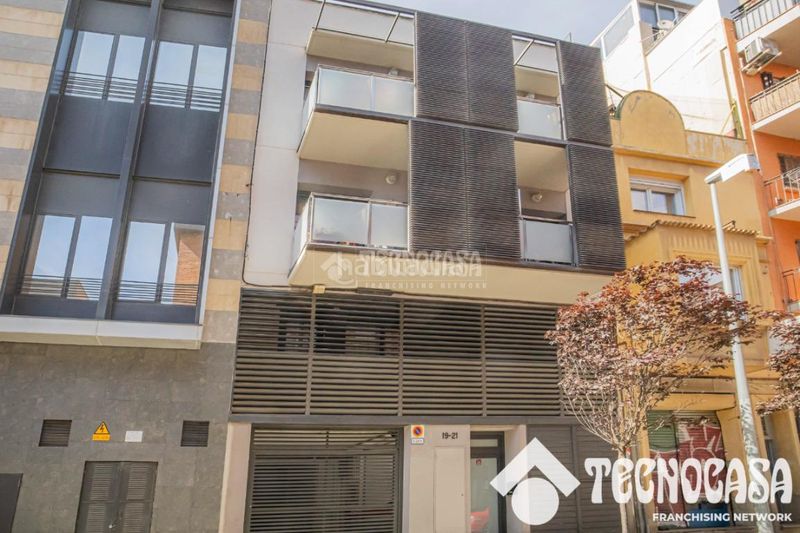 Foto 95b4cffb-bedc-4c8a-8c61-6efff187587a. Pis amb calefacció aparcament a Baix Guinardó Barcelona