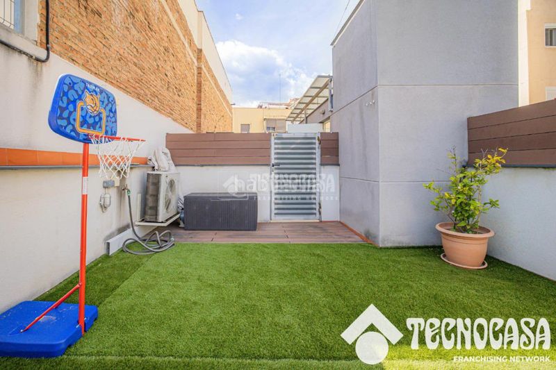 Foto 98286a19-02f4-49b4-a4b0-0615a8a2a2f0. Pis amb calefacció aparcament a Baix Guinardó Barcelona