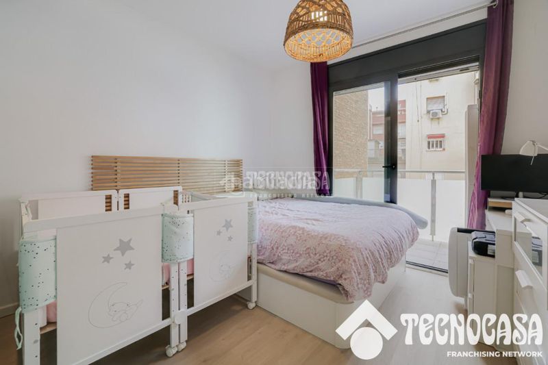 Foto 99c22bc1-5115-4bab-9d48-c6fad72d3bb0. Pis amb calefacció aparcament a Baix Guinardó Barcelona