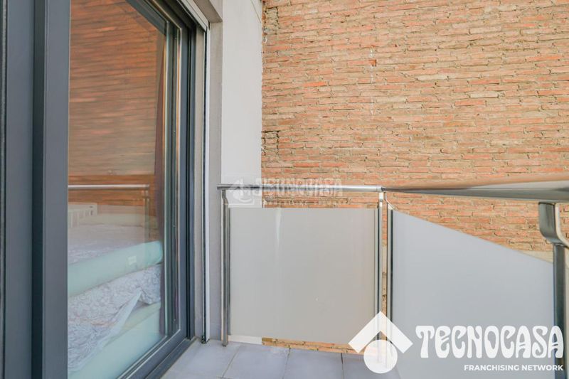 Foto b4f17772-c5f6-4063-bc67-13418efdfd80. Pis amb calefacció aparcament a Baix Guinardó Barcelona