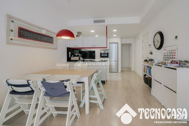 Foto e0a7db43-4ea5-47e2-9098-a6279f2feb46. Pis amb calefacció aparcament a Baix Guinardó Barcelona