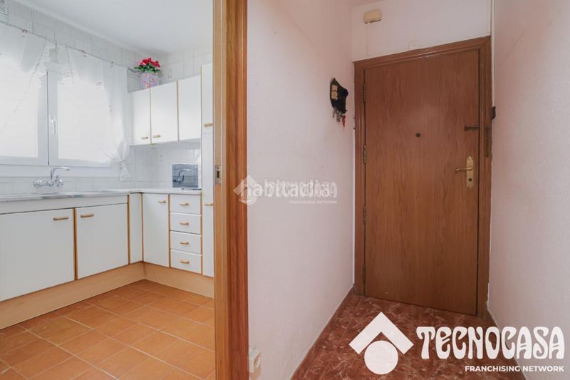 Foto b07cd011-efb5-4e75-942b-cc6ea0ef00a9. Àtic a Baix Guinardó Barcelona