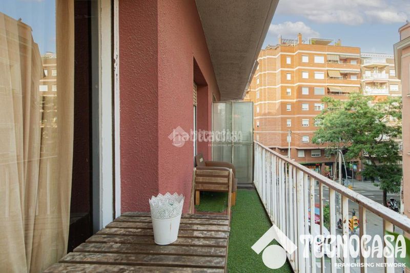 Foto eeea6ea0-e337-4027-8286-b920b46573d2. Pis amb calefacció a Baix Guinardó Barcelona
