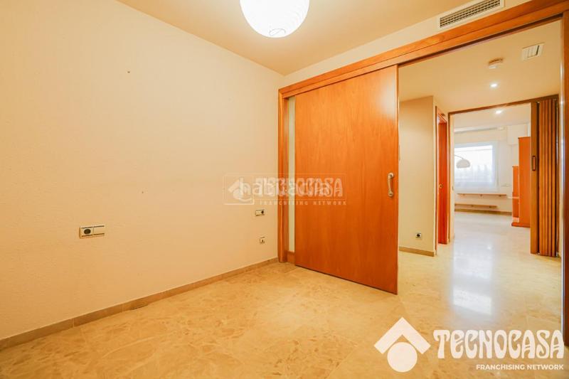 Foto 336160d7-cb08-40b7-8168-33cbd078c11c. Dúplex piso en venta en Baix Guinardó Barcelona