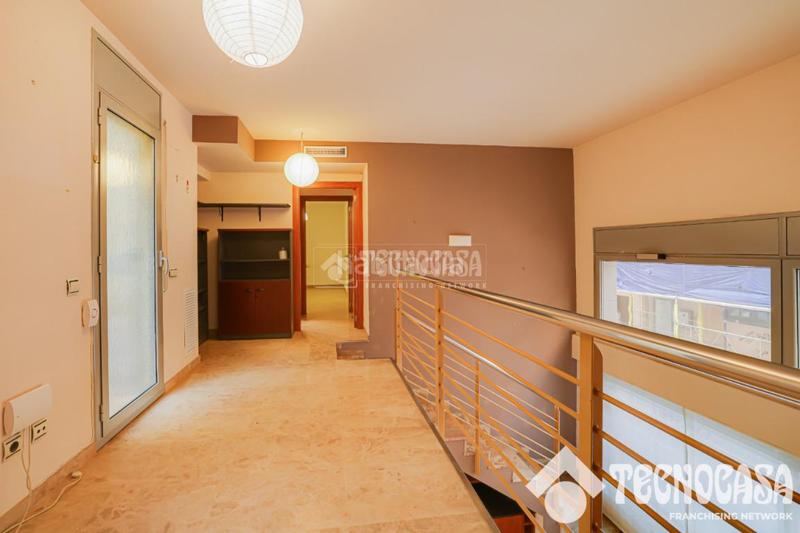 Foto 7f693f86-8306-4617-8602-e9d67f6160ab. Dúplex piso en venta en Baix Guinardó Barcelona