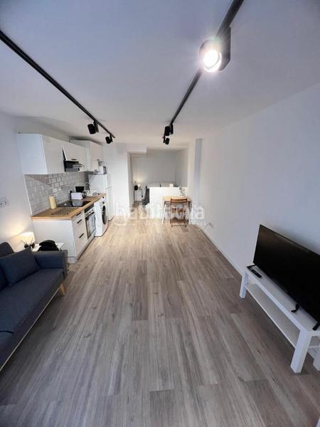 Foto 0dec2901-a88e-4221-8d8a-cc8ebf60244a. Local comercial a Baix Guinardó Barcelona