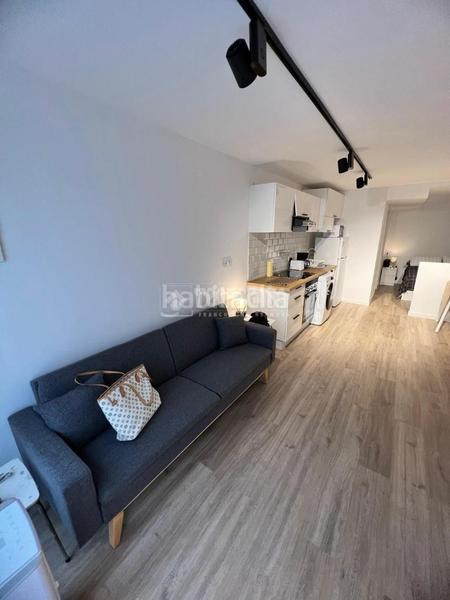 Foto 4b4ef9ad-3949-4e1d-988c-3493081ab3ca. Local comercial a Baix Guinardó Barcelona