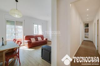Flat  Plaça d'alfons el savi. Piso en venta en barcelona