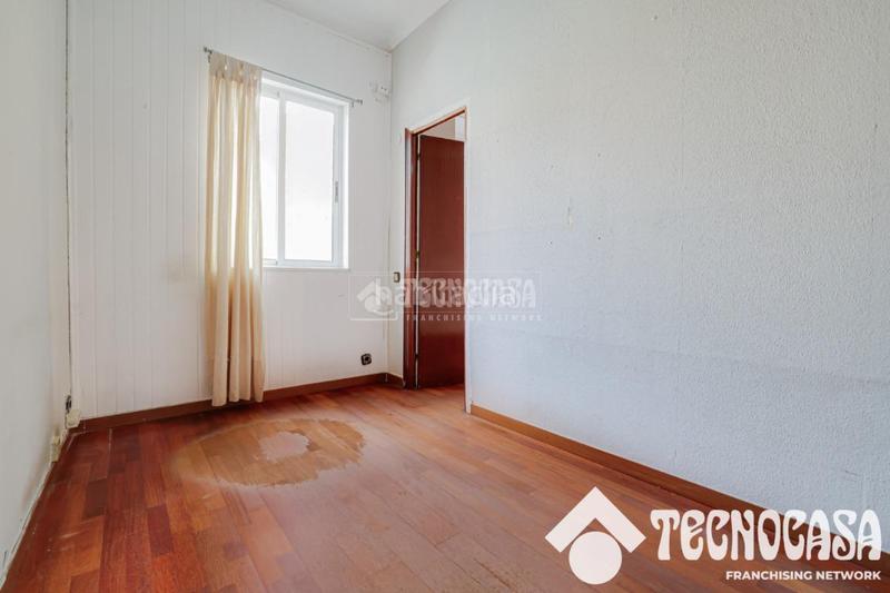 Foto cf6942b2-1c6a-4fb1-b21f-050ff5895665. Piso  en venta en Baix Guinardó Barcelona