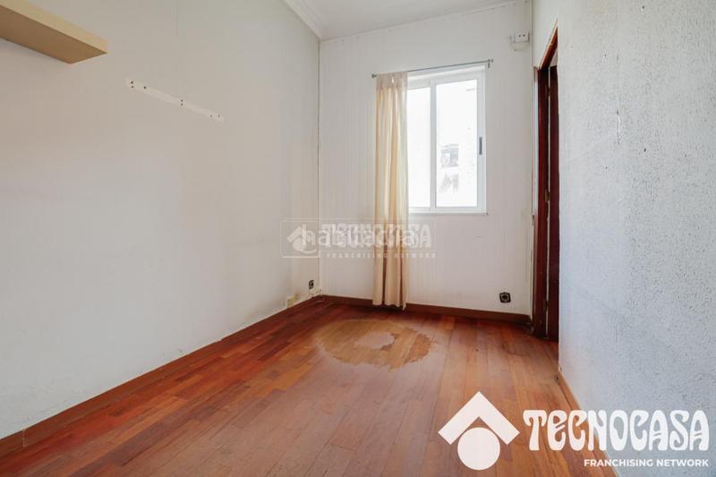 Foto edccf4ab-7896-425b-9607-1ba0bdf38f12. Piso  en venta en Baix Guinardó Barcelona