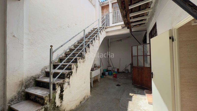 Foto ebd8612d-da36-429b-ad5d-bc3f19c89b6a. Casa amb aparcament a Alaquàs