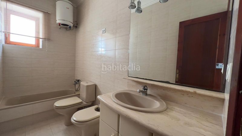 Foto f4578304-a29d-4834-b658-af6c94befe84. Casa amb aparcament a Alaquàs