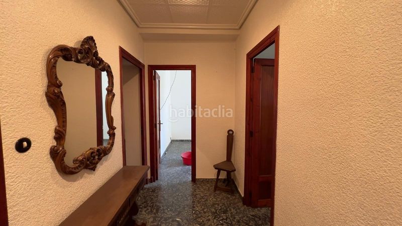 Foto f773c10c-5a7b-49b5-9c34-00efb4f9b3cb. Casa amb aparcament a Alaquàs