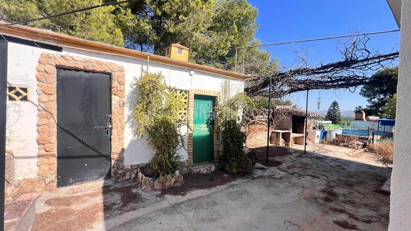 Foto 4a4ad9ab-405f-41fc-8174-2ed7f67e25da. Chalet avec parking dans Sierra Perenchiza-Cumbres de Calicanto-Sto Domingo Chiva