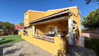 Chalet in Vilamarxant. Espectacular chalet en urbanización la llomayna