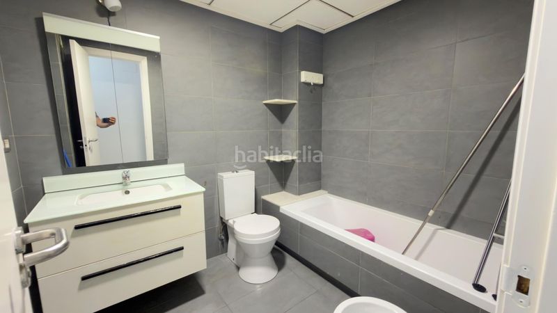 Foto a0e504ea-a00d-45e3-a1c1-80dca703a2de. Pis amb aparcament a Aldaia