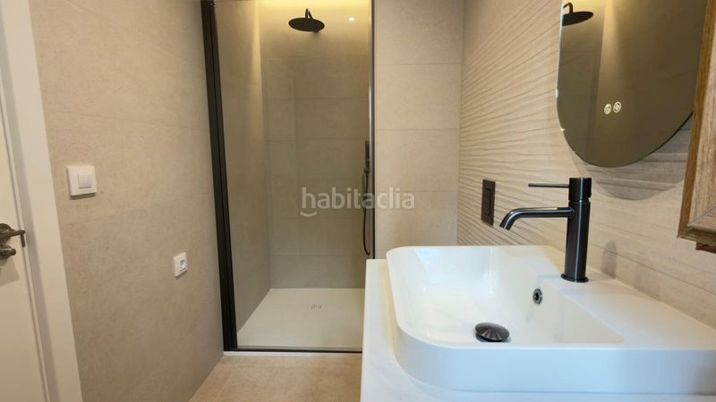 Foto 1676249e-e0cd-4467-8e55-c4e7f9a83027. Casa a Alaquàs