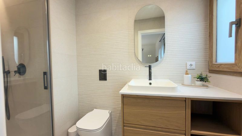 Foto b9aca1ba-3c67-41df-a282-b2d601cfcfd5. Casa a Alaquàs