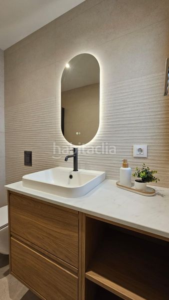 Foto c2891c4f-a40f-4400-bdea-e54612331f88. Casa a Alaquàs