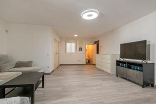 Piccolo appartamento  Raval. Piso reformado con ascensor en rambla del raval