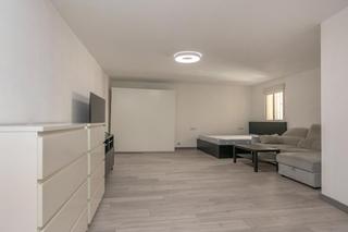 Appartement  Raval. Piso reformado con ascensor en rambla del raval