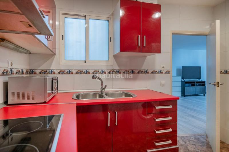Foto 876931f4-1271-4326-ac24-b9326d7b6180. Apartamento piso reformado con ascensor en rambla del Raval en Barcelona