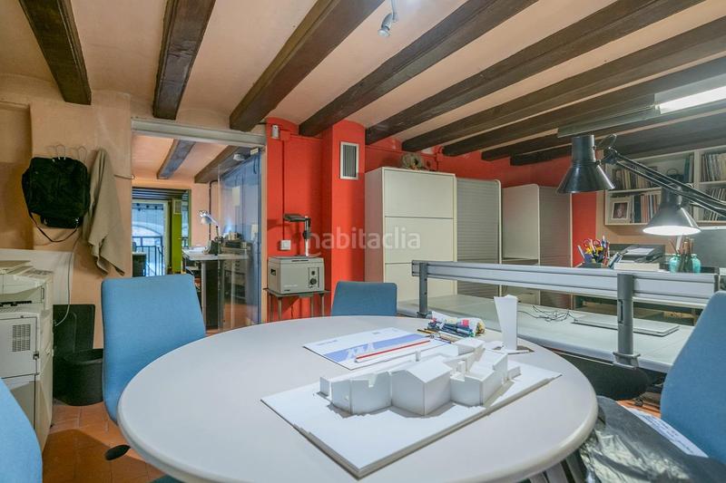 Foto 15b89f99-30b1-4529-96fe-8c0e9f1dbc3c. Locale commerciale in Gòtic Barcelona