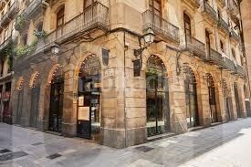 Foto 65024f92-7efa-48a4-bfff-347805e58f16. Local comercial a Gòtic Barcelona