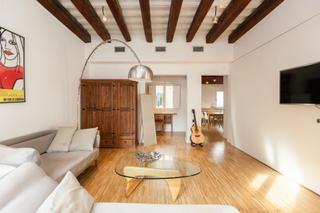 Rent Penthouse  Calle codols. Luminoso ático con terraza único en zona