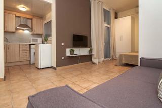 Location Studio  Pasaje escudellers. Alquiler del 4 a 11 meses