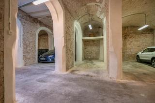 Location Parking voiture  Calle josep anselm clavé. Párking passeig colom  rambles