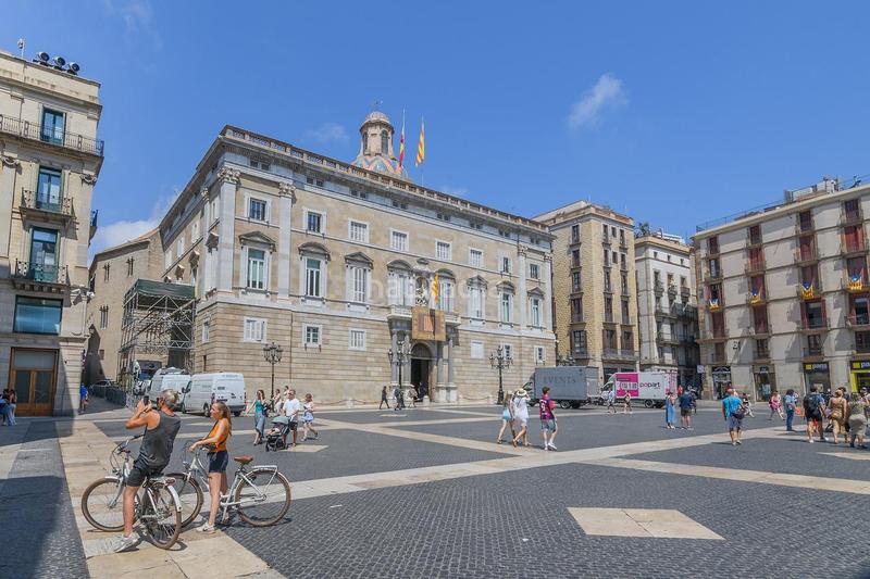 Foto 63e15aa6-04cf-477d-9733-e324af72ec45. Edificio in Gòtic Barcelona