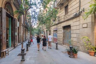 Edificio en Gòtic. Edificio esquinero junto a plaza emblemática del gótico