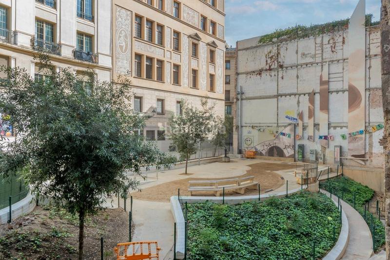 Foto 9b4a4f60-f3c5-4836-8175-88cd8dcc4029. Edificio in Gòtic Barcelona