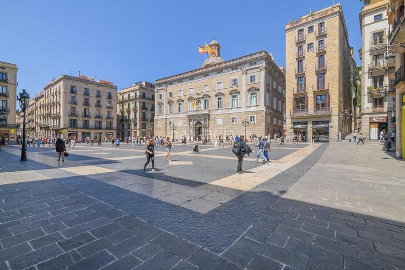 Foto e55370ae-51d0-4bd0-b2ff-ee45f222c6c4. Edificio in Gòtic Barcelona