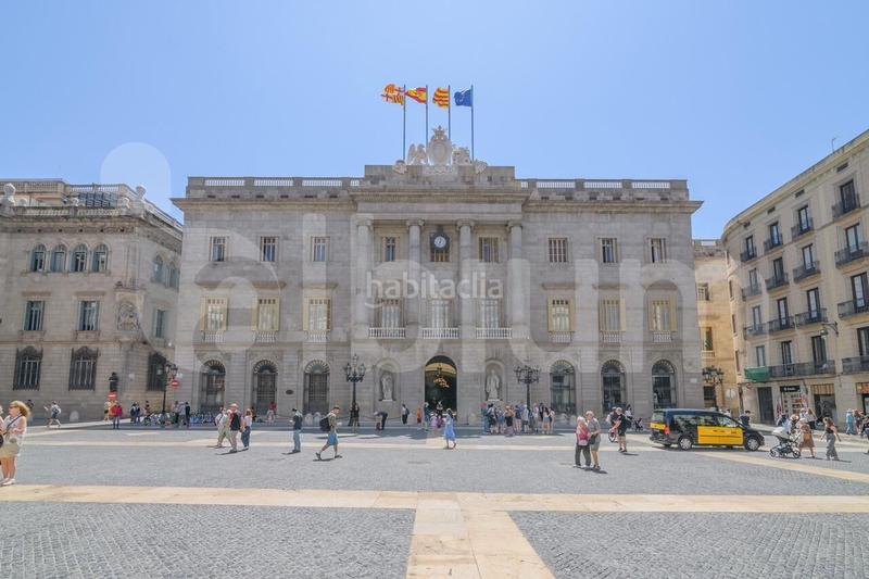 Foto 6e49ba2a-eed9-4160-8dde-df2474442b38. Local commercial dans Gòtic Barcelona