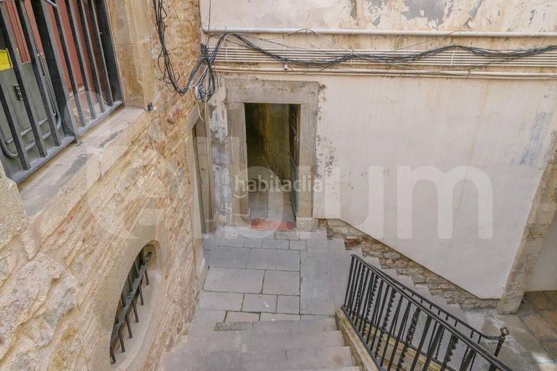 Foto f2051ddc-acff-4330-bac2-fb449ecff9fd. Local comercial a Gòtic Barcelona