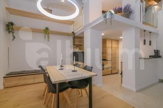 Location Rez-de-chaussée  Carrer correu vell. Dúplex con encanto en el corazón del gòtic historia, diseño y ex